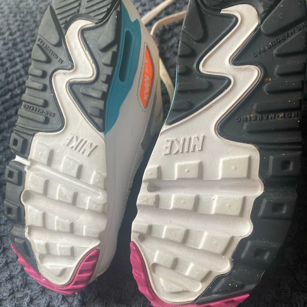 Air max - Picture 4 of 4